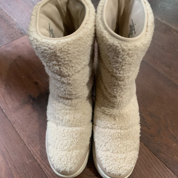 A New Day Sherpa boots 8 - Picture 6 of 6